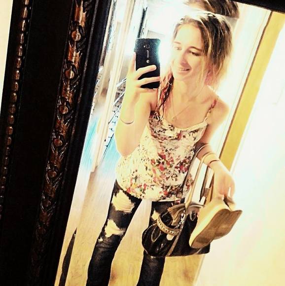 Profile Picture of Jenifer Wilkins (@jeniferwilkins) on Poshmark