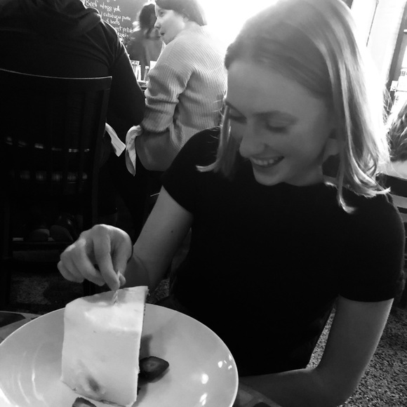 Profile Picture of Haley Bergstrom (@bergs459) on Poshmark