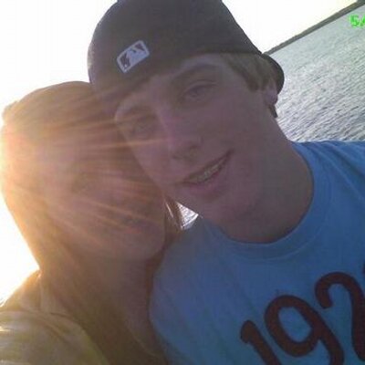 Profile Picture of Taylor Rousseau (@taymcmuffin) on Twitter