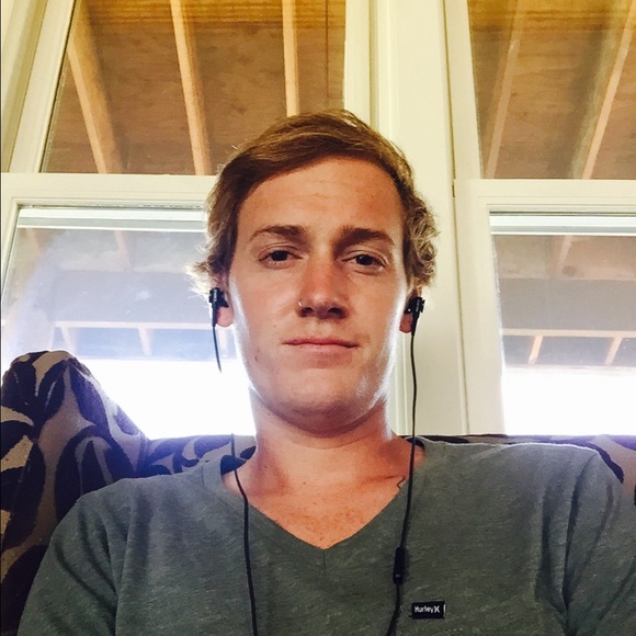 Profile Picture of Nicolai Buccino (@nicolaibuccino) on Poshmark