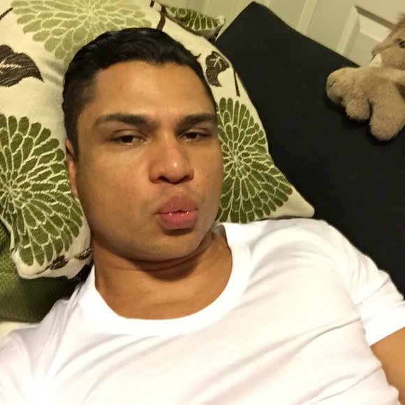 Profile Picture of Alec Mendoza (@alexito1979) on Poshmark