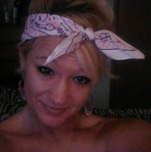 Profile Picture of Kasie Masingo (@kasiemasingo) on Poshmark