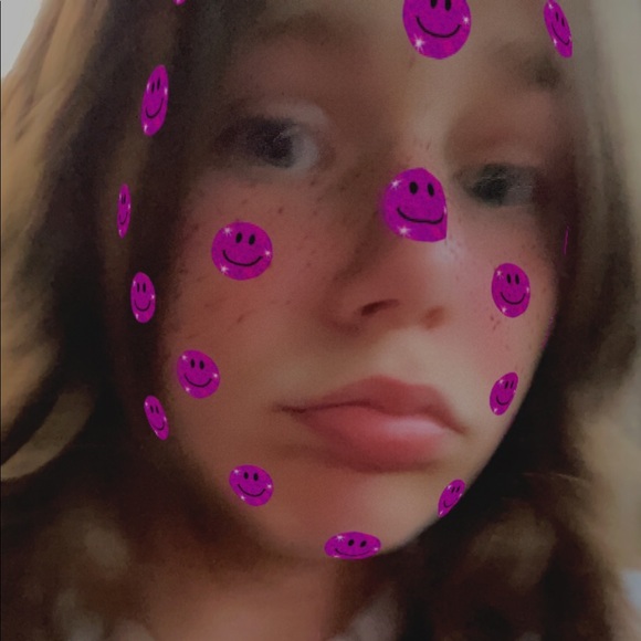 Profile Picture of Ruby Lemon (@rubylemon) on Poshmark