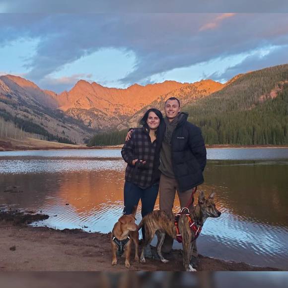 Profile Picture of Raeann Drennen (@raeanndrennen) on Poshmark