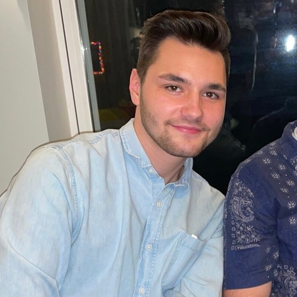 Profile Picture of Connor Fallon (@connorfallon) on Poshmark