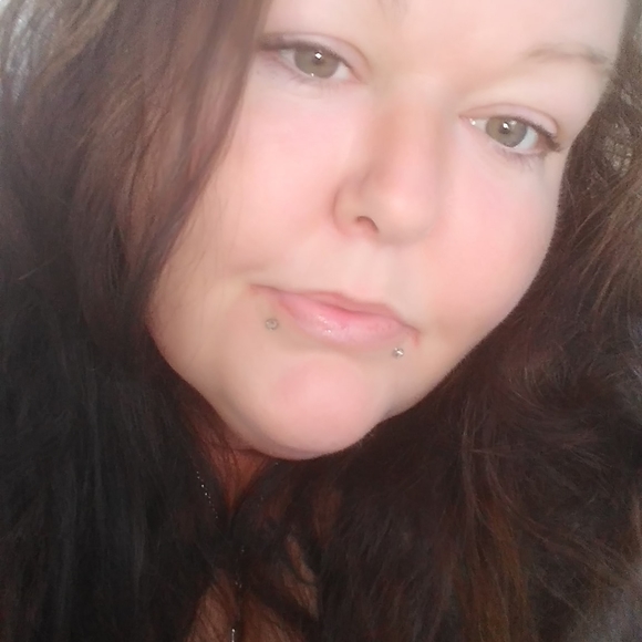 Profile Picture of Lia Reffeitt (@faded88) on Poshmark