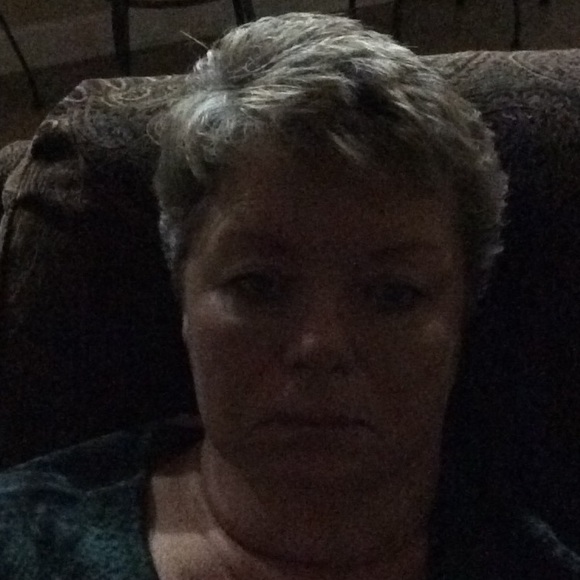 Profile Picture of Ann Heffington (@aheffington) on Poshmark