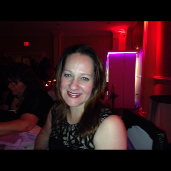 Profile Picture of Danielle Barila (@danimb24) on Poshmark