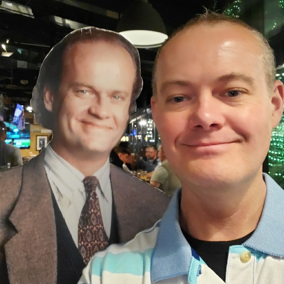 Profile Picture of David Hirtle (@mothball123) on Poshmark