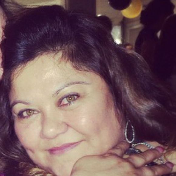 Profile Picture of Lori Cisneros (@loricis) on Poshmark