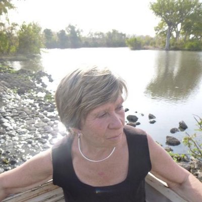 Profile Picture of Michèle VIRGO GARDET (@chichemiche) on Twitter