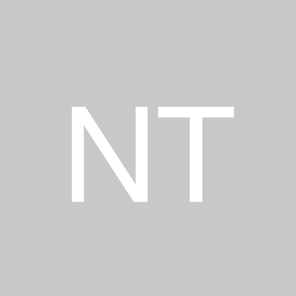 Nataly Toumayan - Poshmark Profile Picture of Nataly Toumayan (@natalytoumayann) on Poshmark