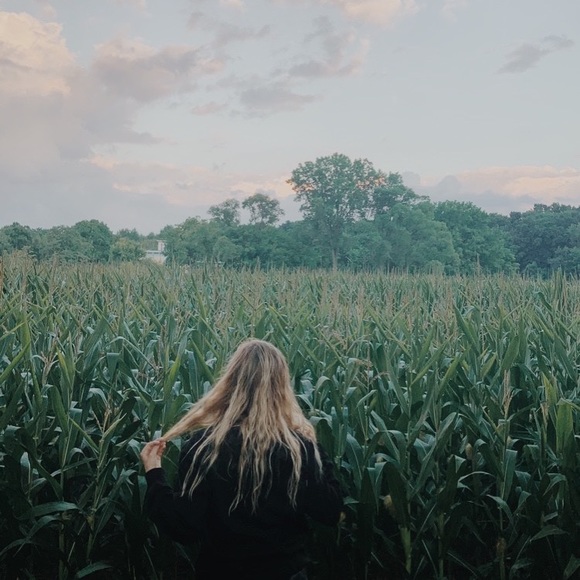 Profile Picture of Payton Alex (@payton_alex4) on Poshmark