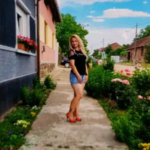 Profile Picture of Alina Draghici (@alinadraghici5) on Tiktok