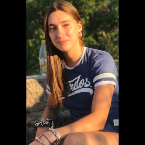 Profile Picture of Paula Cabanes (@paulacabanes) on Poshmark