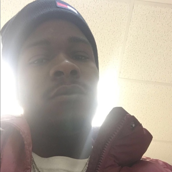 Profile Picture of Jemond Pilgram (@jemondpilgram) on Poshmark