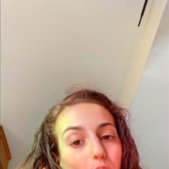 Profile Picture of Natalia Maclennan (@n_maclennan) on Poshmark