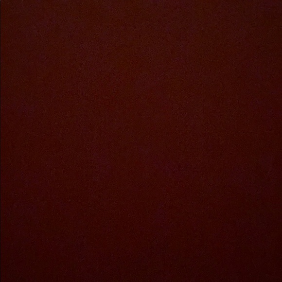 Profile Picture of Anni Zhang (@annizee) on Poshmark