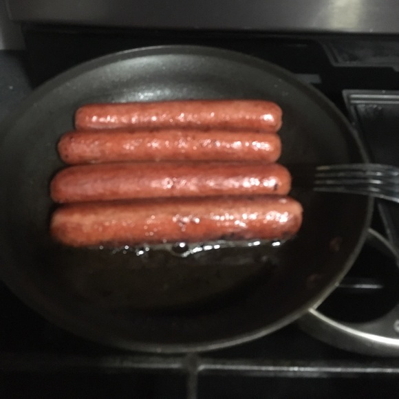 Profile Picture of Brett Waller (@brettwaller) on Poshmark