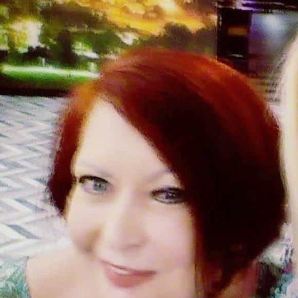 Profile Picture of Jamie Quick (@quickjamie5) on Poshmark