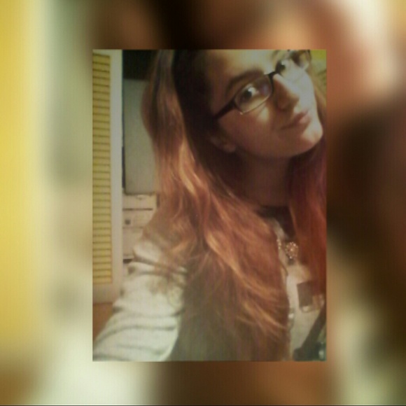 Profile Picture of Christen Zissler (@czissler11) on Poshmark