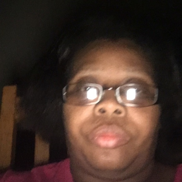 Profile Picture of Charlene Louallen (@louallenc) on Poshmark