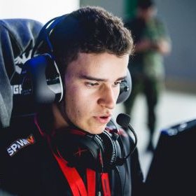 Profile Picture of Francisco Fragoso (@kstcsgo) on Twitter