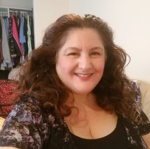 Profile Picture of Maryam Behnam (@mesagirl26) on Poshmark