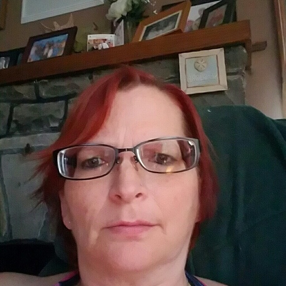 Profile Picture of Carolynn Grausgruber (@cgraus5) on Poshmark