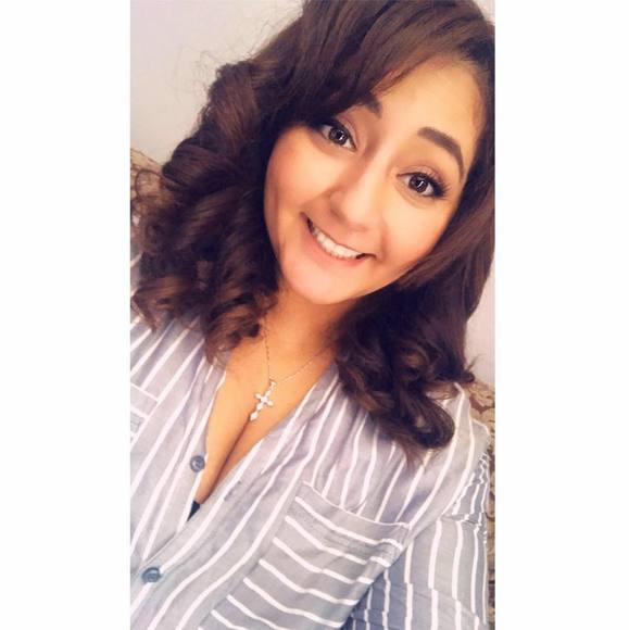 Profile Picture of Christine Henes (@christinegypt1) on Poshmark