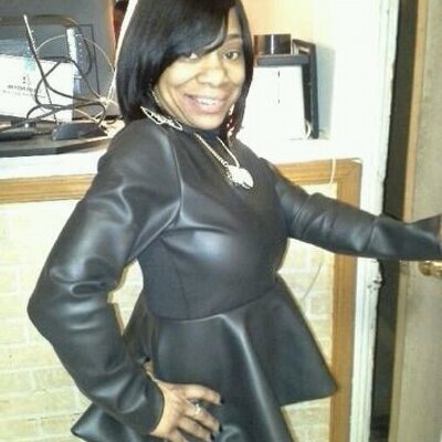 Profile Picture of Shawn Prewitt (@shawnlanae) on Twitter