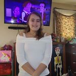 Profile Picture of Lea Swanson (@lea.swanson.583) on Instagram