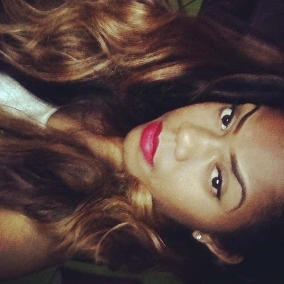 Profile Picture of Bianca Cherry (@bstillgotit) on Poshmark