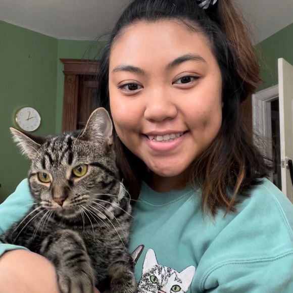 Christy June - Poshmark Profile Picture of Christy June (@christy_june) on Poshmark