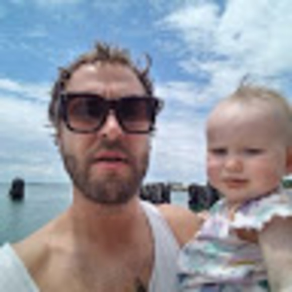 Profile Picture of Cian Lahart (@cianlh) on Poshmark