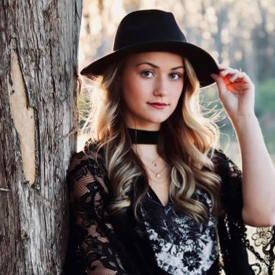 Profile Picture of Faith Burgess (@faithburgess_) on Twitter