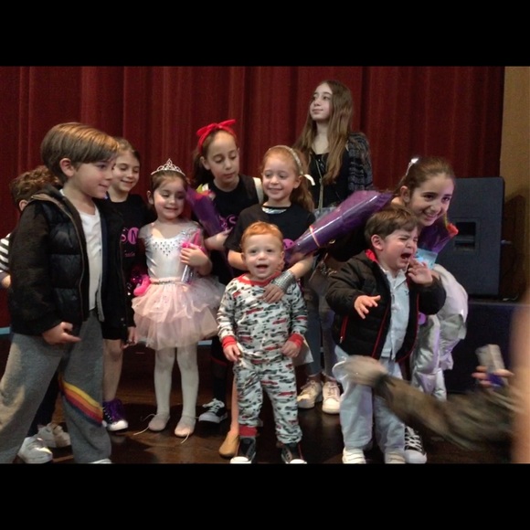 Profile Picture of Beth Serure (@bes260) on Poshmark