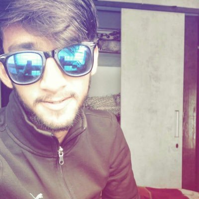 Profile Picture of Harsh Chowatia (@Thebaniyadimaag) on Twitter