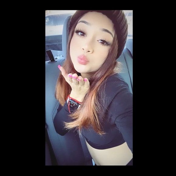 Profile Picture of Ruby Velazquez (@rubyvelazquez8) on Poshmark