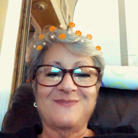 Profile Picture of Milly Perez (@aya03) on Poshmark