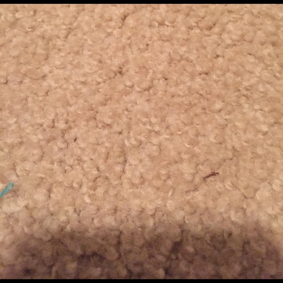 Profile Picture of James Wall (@_tylerwall21) on Poshmark