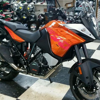 Profile Picture of Kerri Jo Mack (@KawiSportsCent) on Twitter