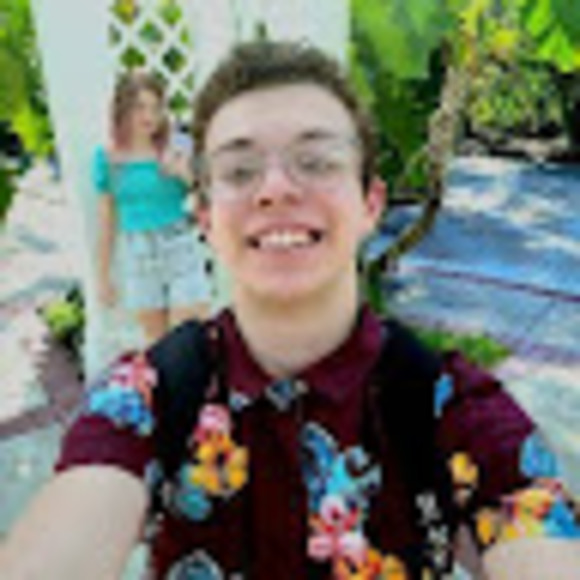 Profile Picture of Isaac Earlewine (@isaacearlewine) on Poshmark