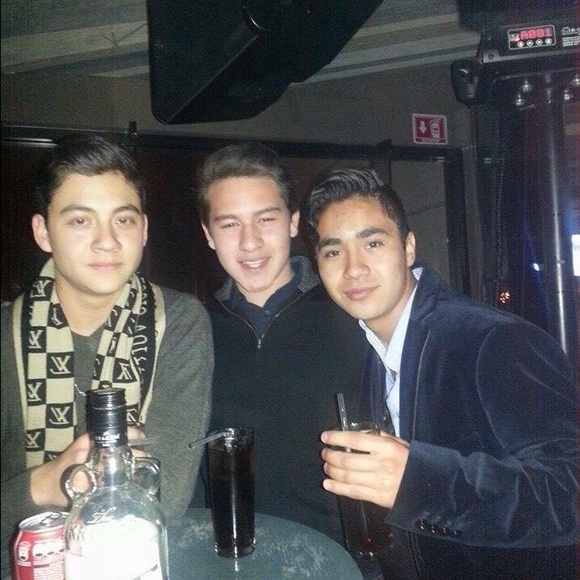 Profile Picture of Alonso Arzaga (@raulgls11) on Poshmark