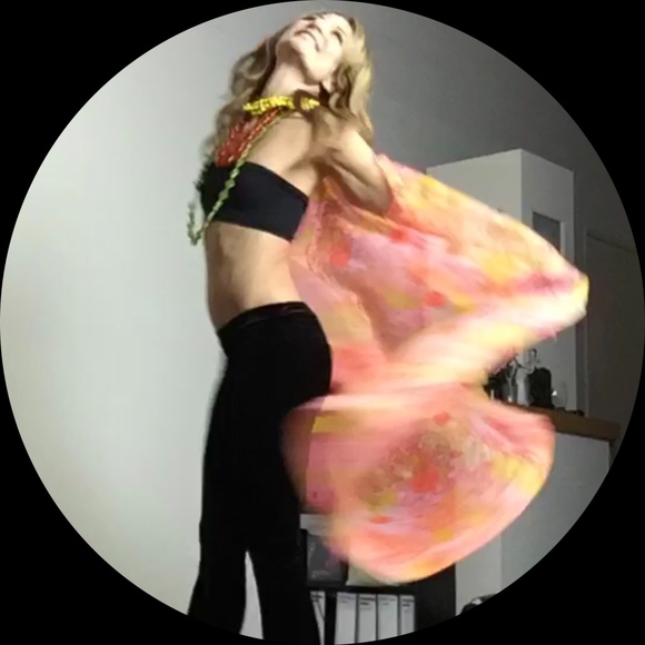 Profile Picture of Brandy Isaacks (@bisaacks) on Poshmark