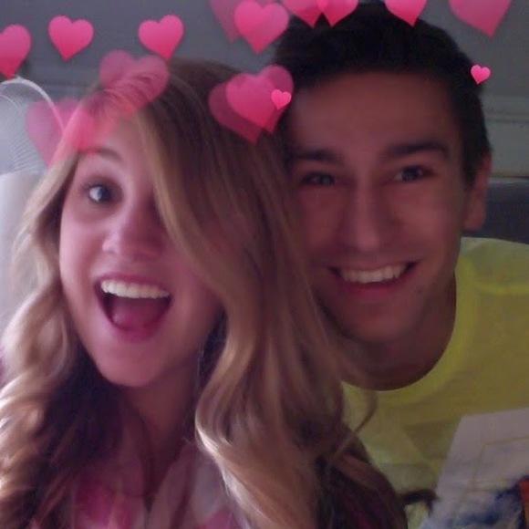 Jordann Herrling - Poshmark Profile Picture of Jordann Herrling (@athleticchica15) on Poshmark