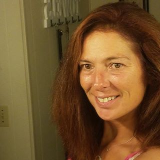 Profile Picture of Lorrie Brooks (Lorrie Lee) (@lorriekb) on Facebook