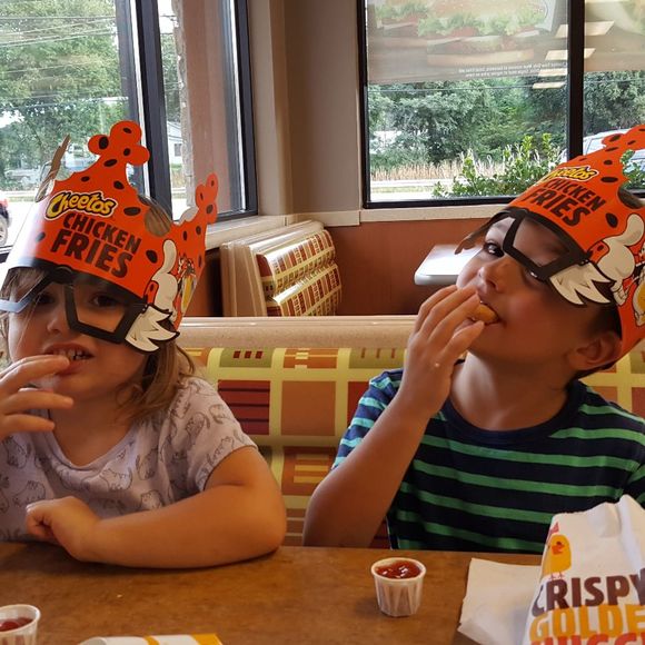 Profile Picture of Ellen Day (@eday5uk) on Poshmark