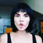 Profile Picture of Beth Schneider (@black.and.white.beth) on Instagram