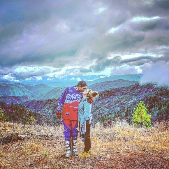 Profile Picture of Megan Stayer (@mlstayer88) on Poshmark